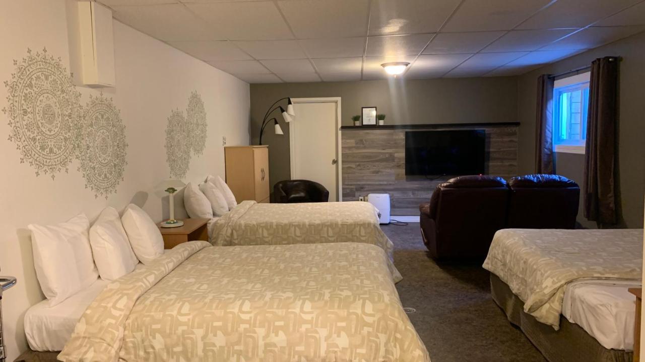 Motel Des Cascades Baie-Saint-Paul Bagian luar foto